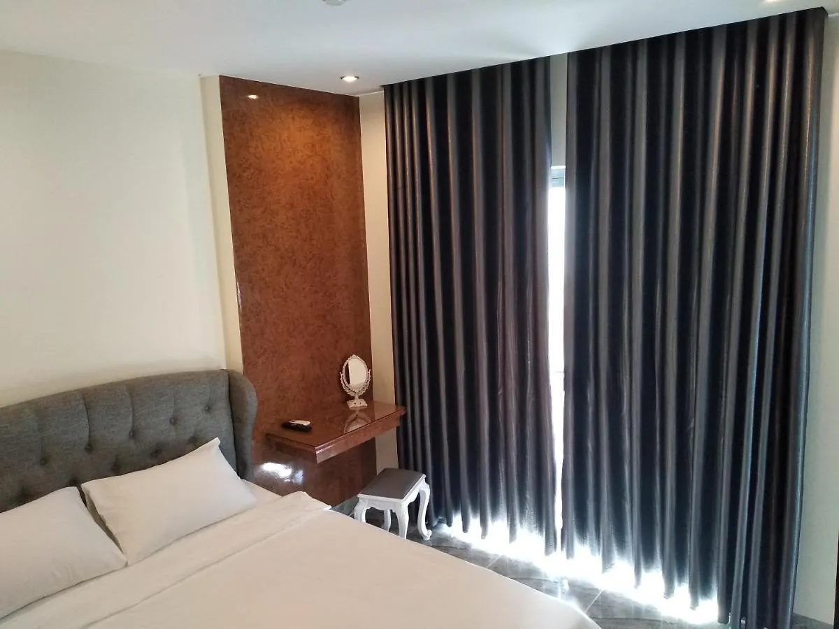 Peace Hotel Vung Tau